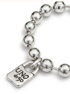 UNO de 50 silver Beaded Bracelet with Signature Padlock Charm with Jewelry bag.